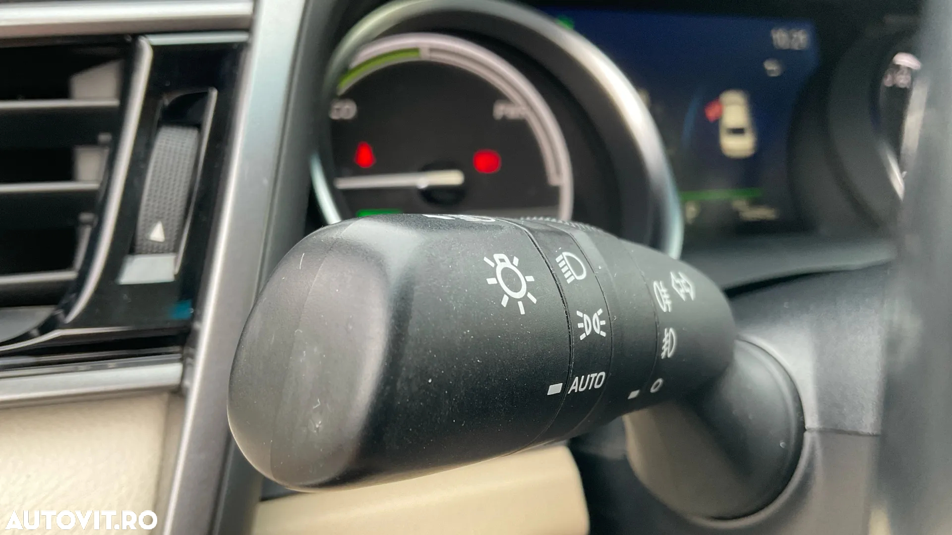 Toyota Camry 2.5 Hybrid Dynamic - 11
