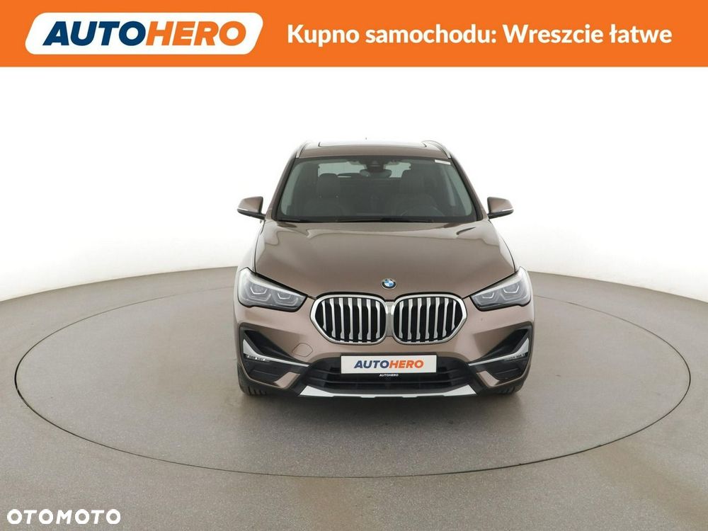 BMW X1 sDrive16d xLine - 12