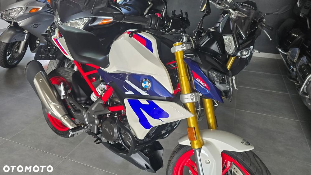 BMW G - 30