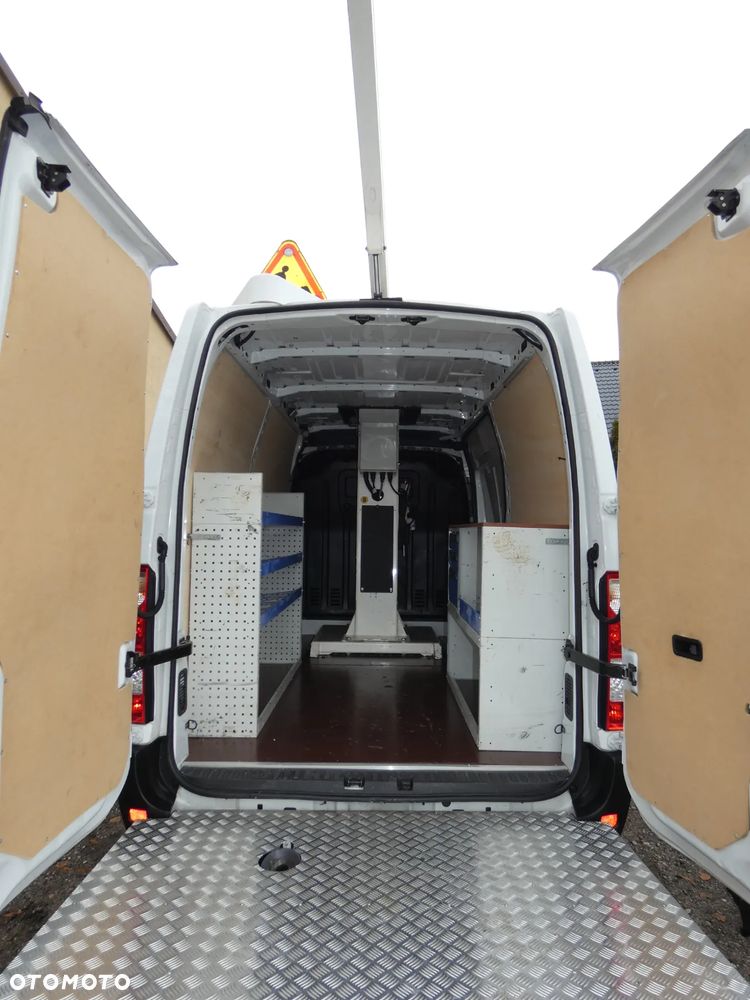 Renault Master, podnośnik koszowy KLUBB K 32 - 14