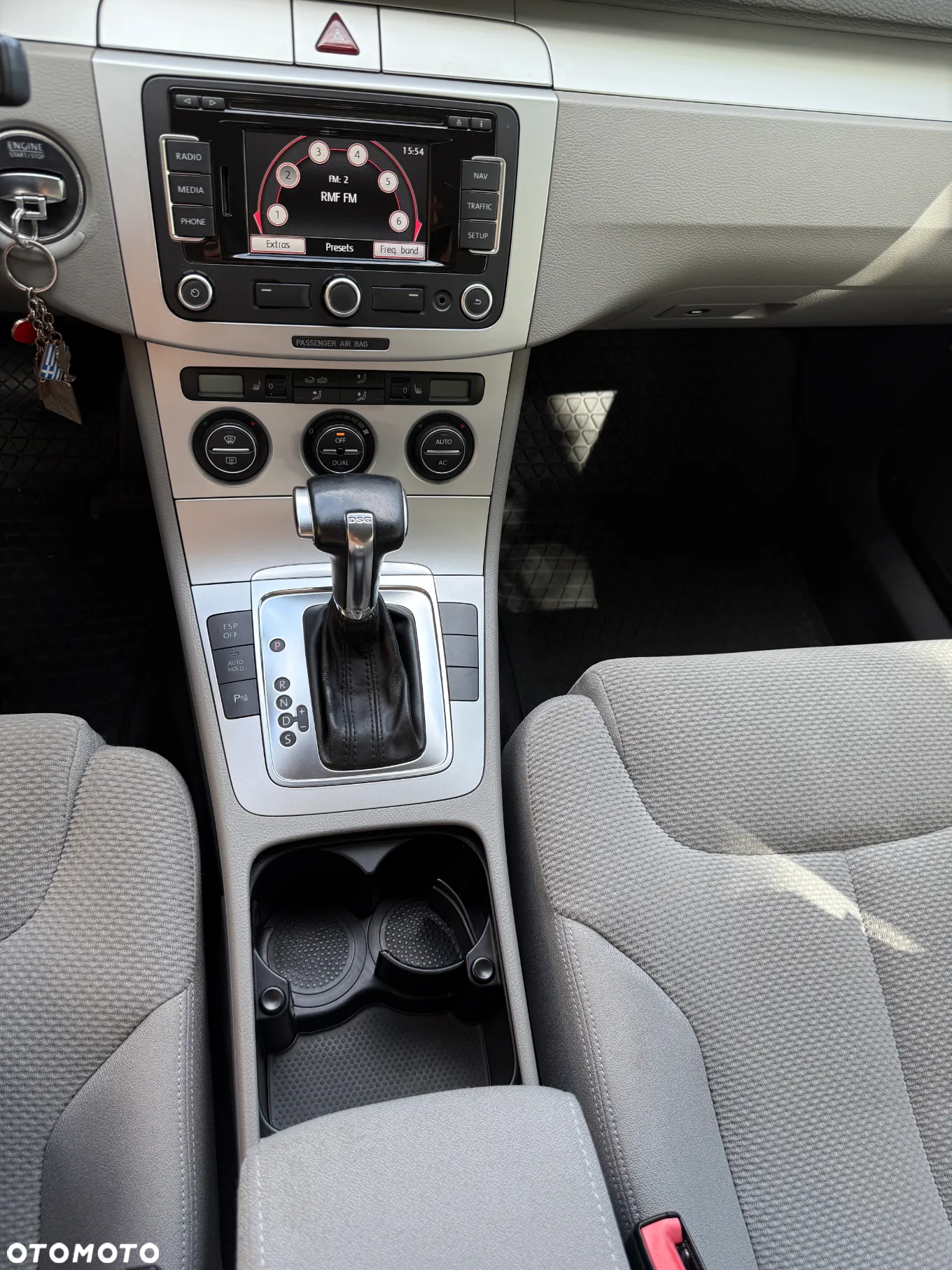 Volkswagen Passat 2.0 TDI Comfortline DSG - 13