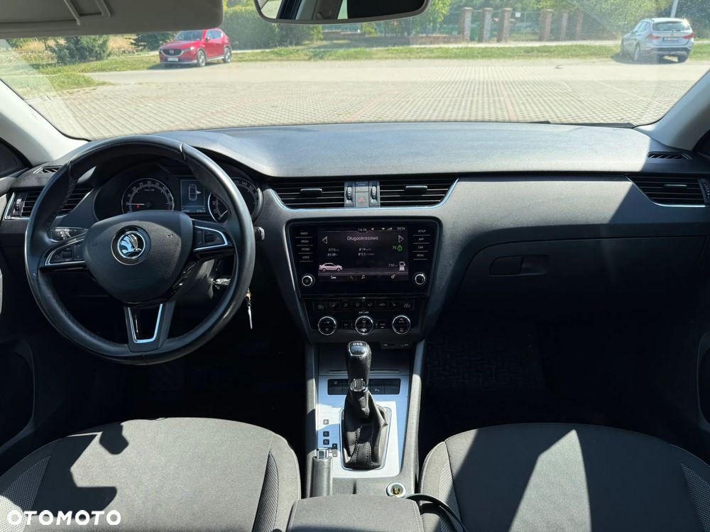 Skoda Octavia 1.6 TDI SCR Ambition DSG - 16