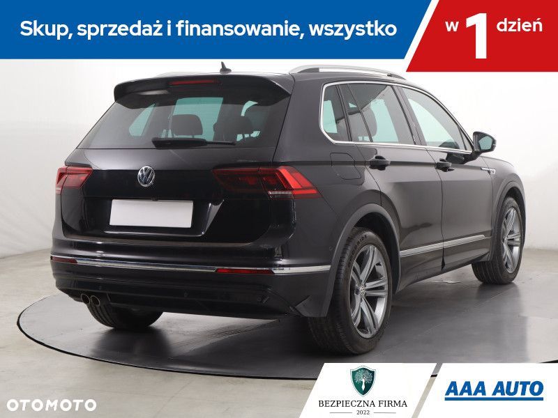 Volkswagen Tiguan - 7