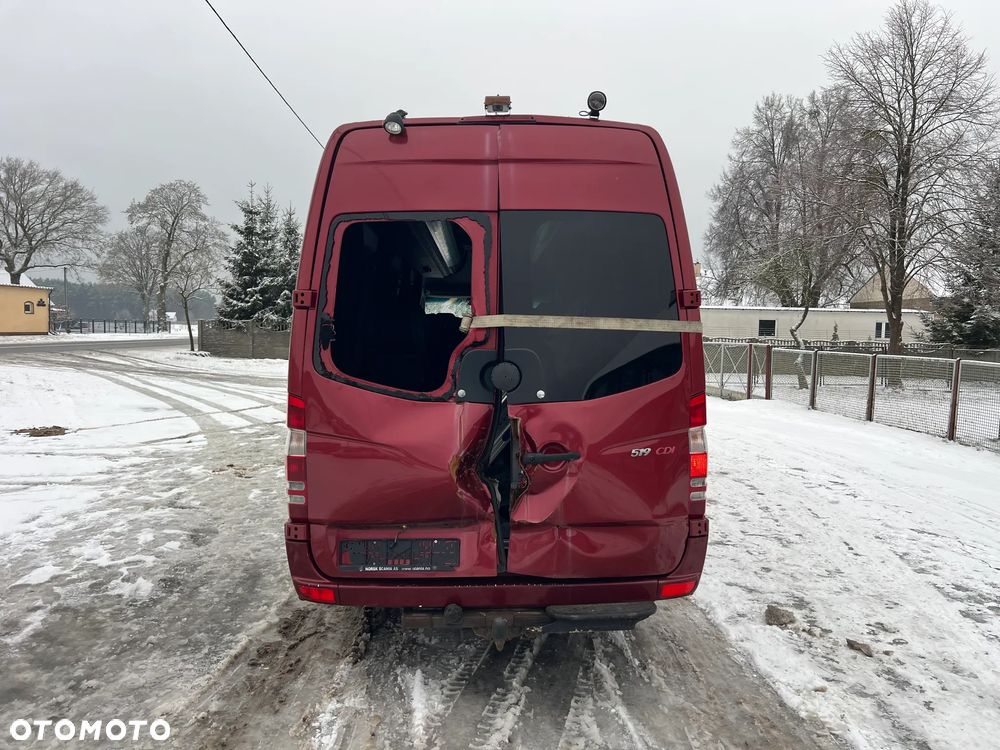 Mercedes-Benz Sprinter - 13