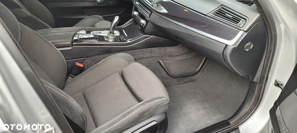 BMW Seria 5 520d M Sport Edition - 14