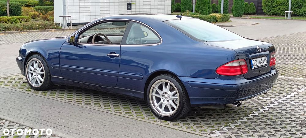 Mercedes-Benz CLK - 2