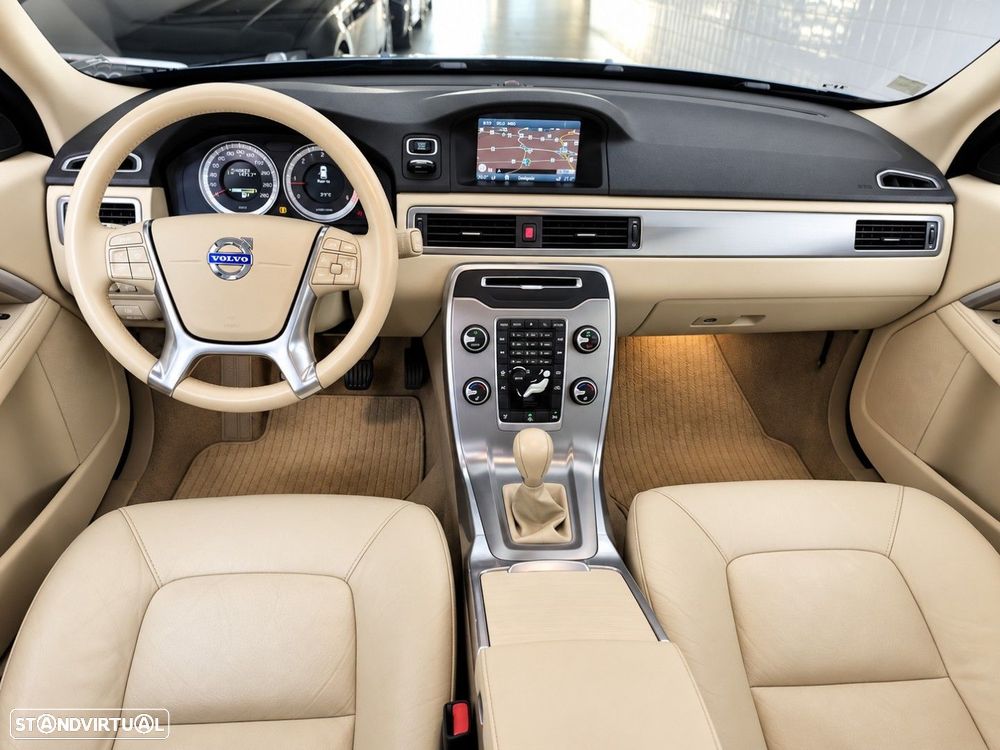 Volvo V70 2.0 D4 Summum - 14