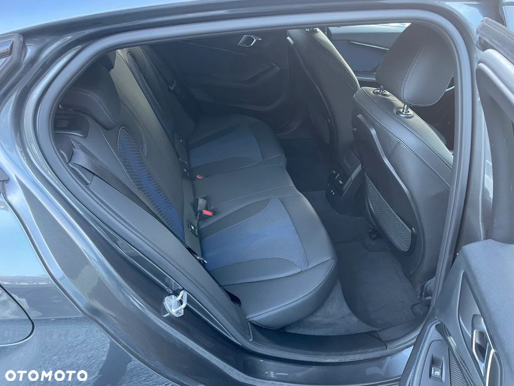 BMW Seria 1 120d xDrive Edition M Sport Shadow - 23