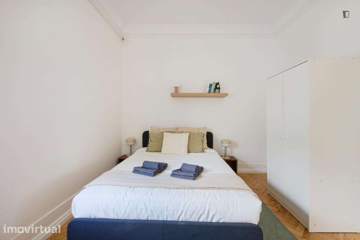 Quarto - localizado em Entrecampos Lisbon - Grande imagem: 3/49