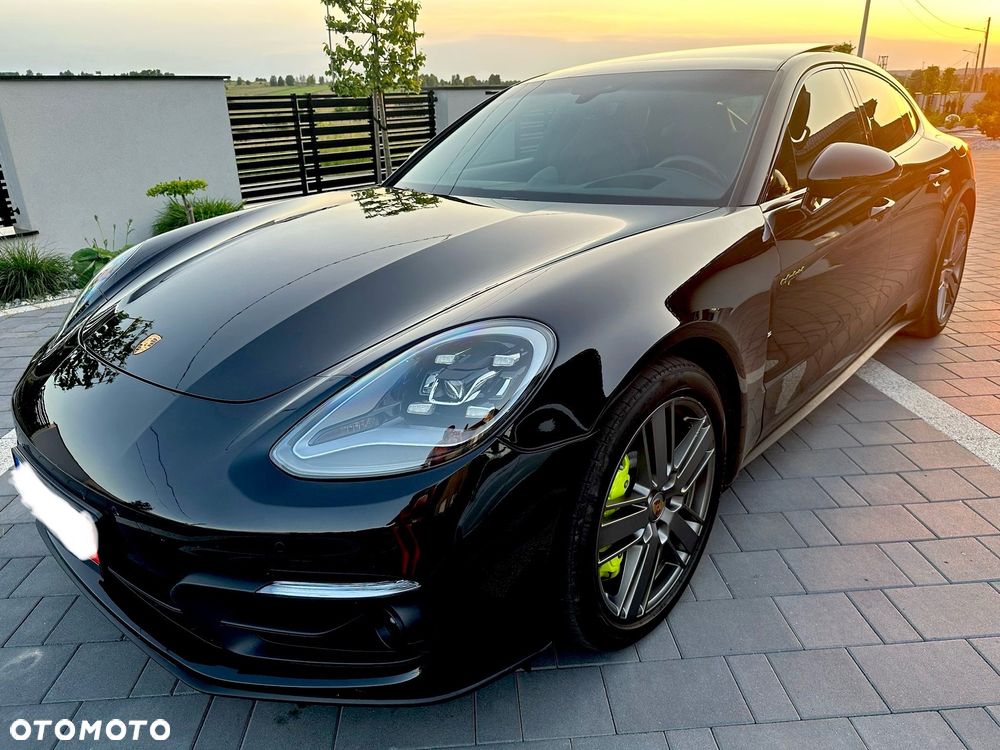 Porsche Panamera 4 E-Hybrid Platinum Edition - 2