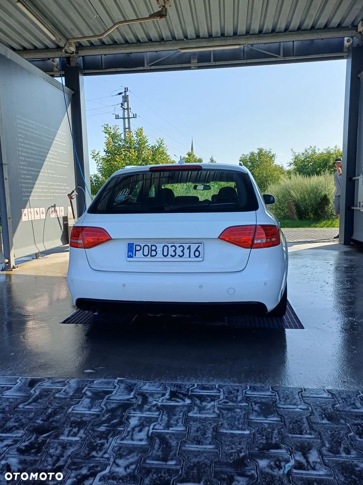 Audi A4 Avant 2.0 TDI - 4