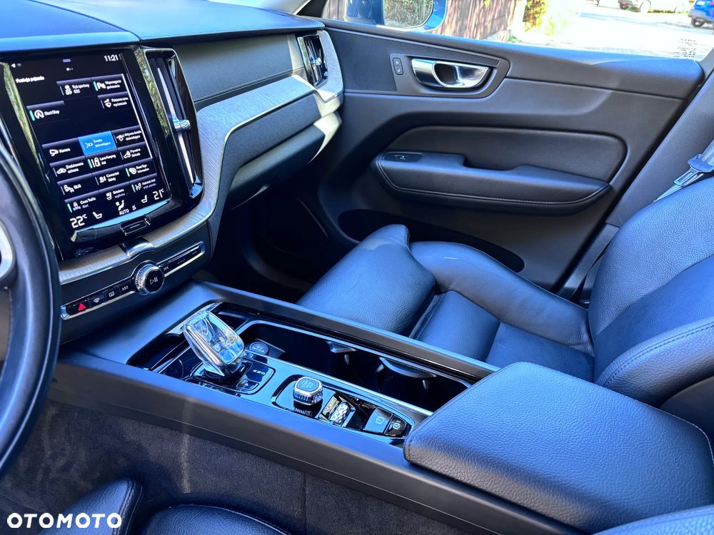 Volvo XC 60 - 21