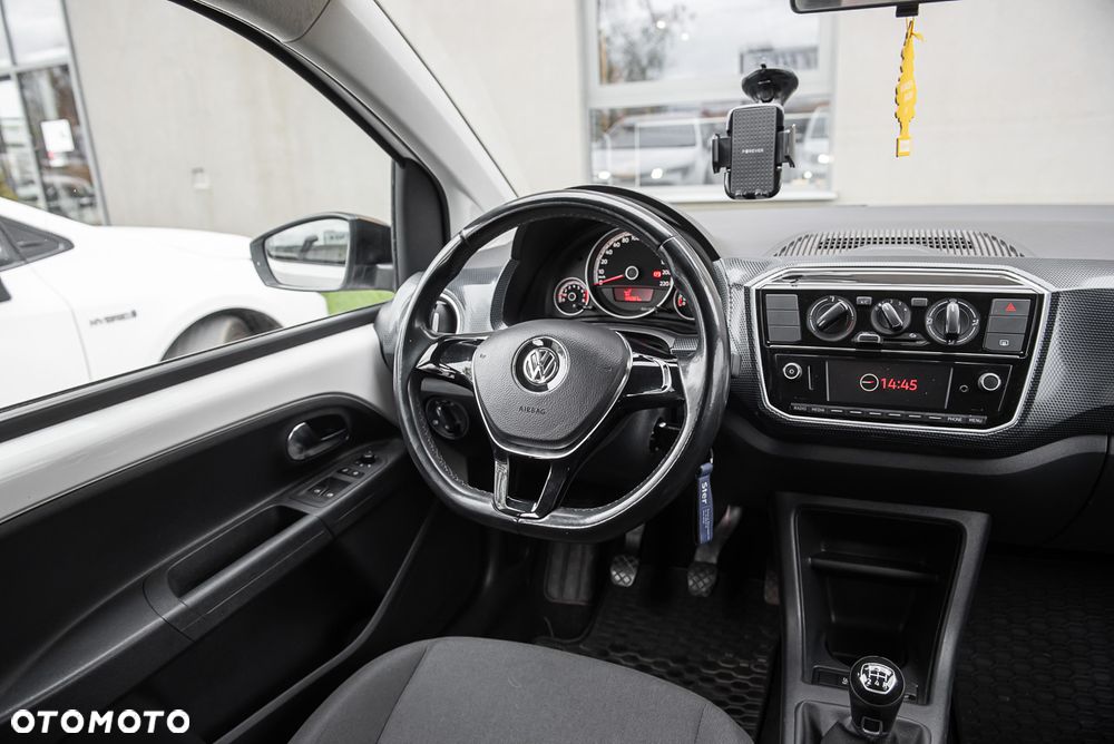 Volkswagen up! - 22