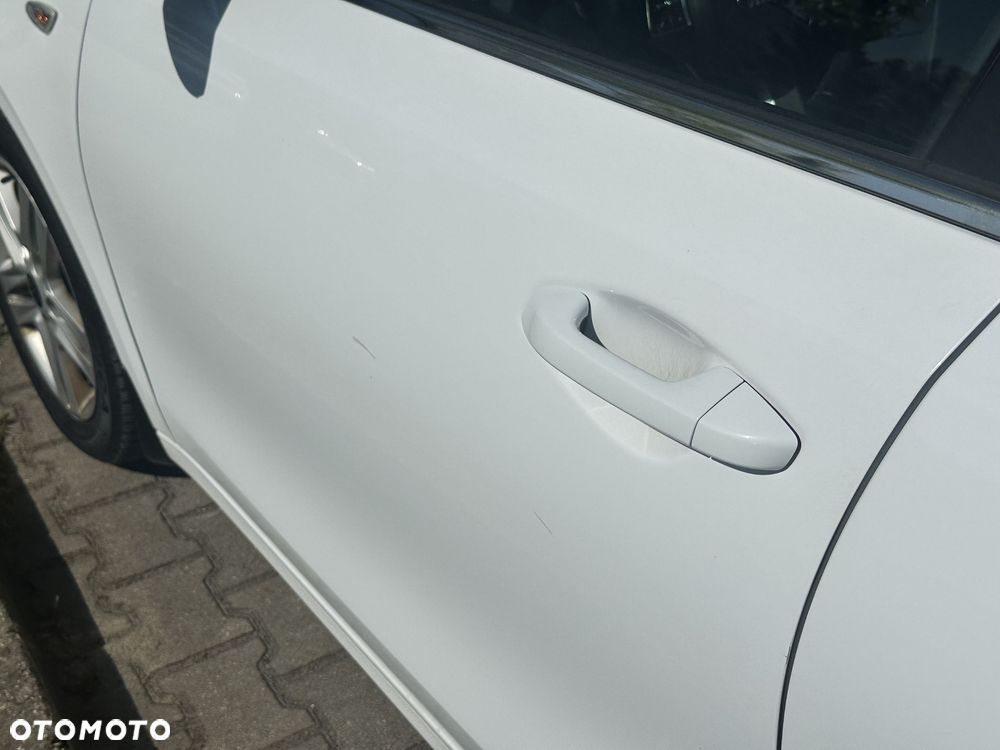 Kia Ceed - 33
