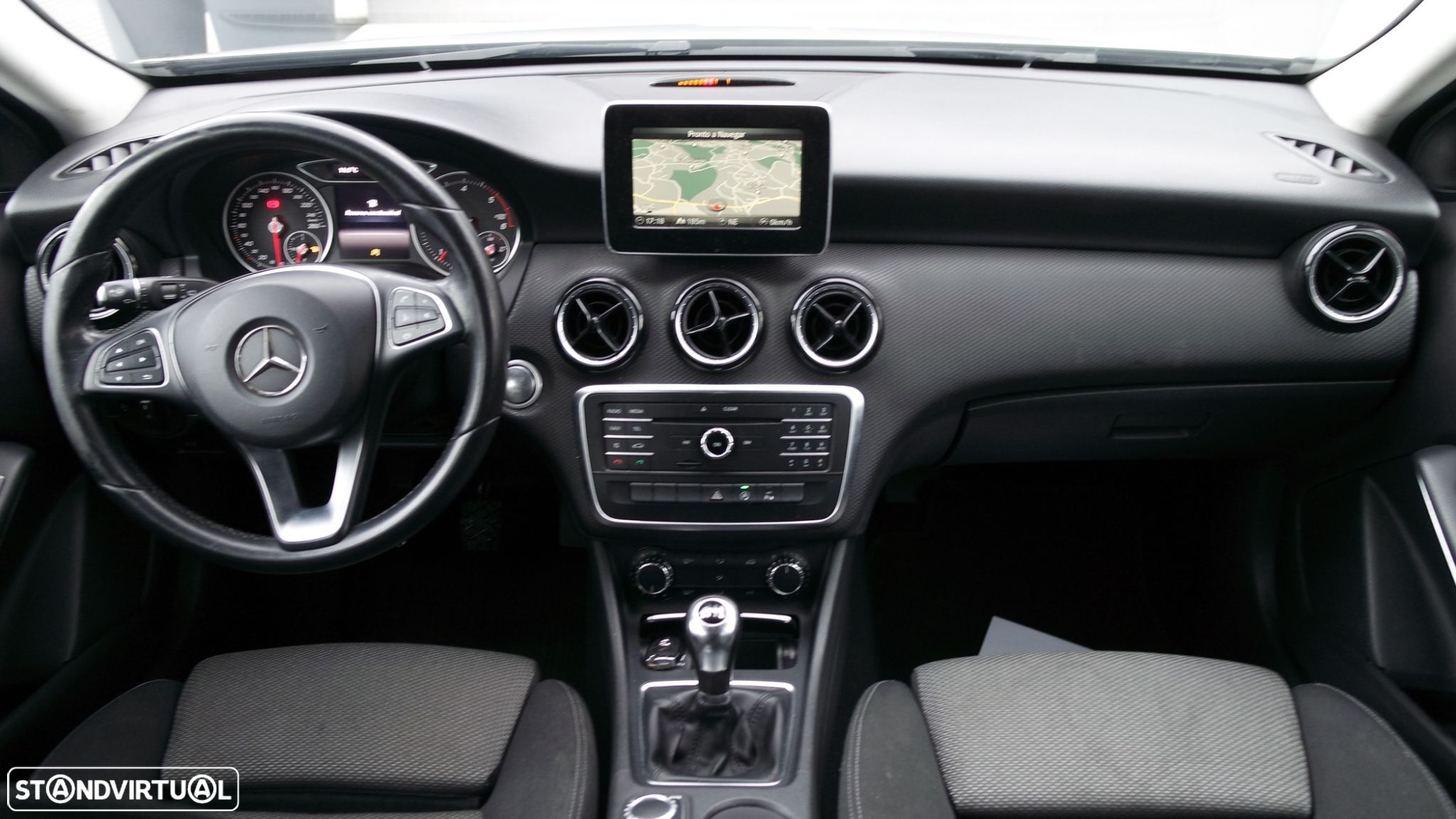 Mercedes-Benz A 180 d Urban - 12