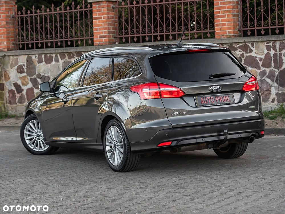 Ford Focus SW - 9