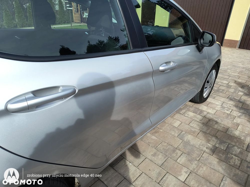 Ford Fiesta 1.1 S&S TREND - 10