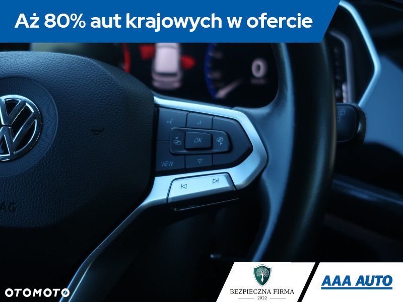 Volkswagen T-Cross - 21