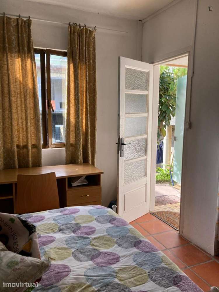 Estúdio - localizado em Paranhos Porto - Grande imagem: 4/14