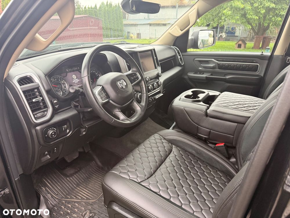 RAM 1500 5.7 Quad Cab Bighorn - 21