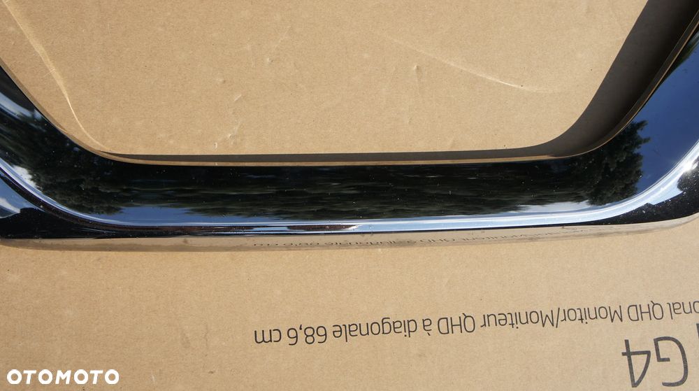 ZNACZEK EMBLEMAT CHROM NISSAN MICRA K14 - 7