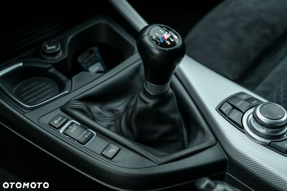 BMW Seria 1 120i M Sport - 22