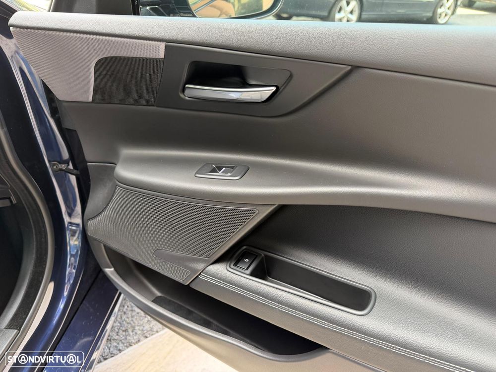 Jaguar XE 2.0 D R-Sport Aut. - 31