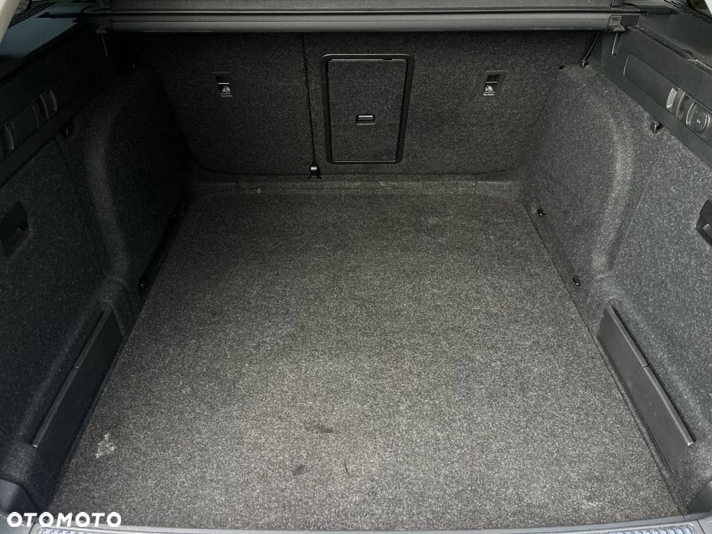 Skoda Superb 2.0 TDI SCR Ambition DSG - 29