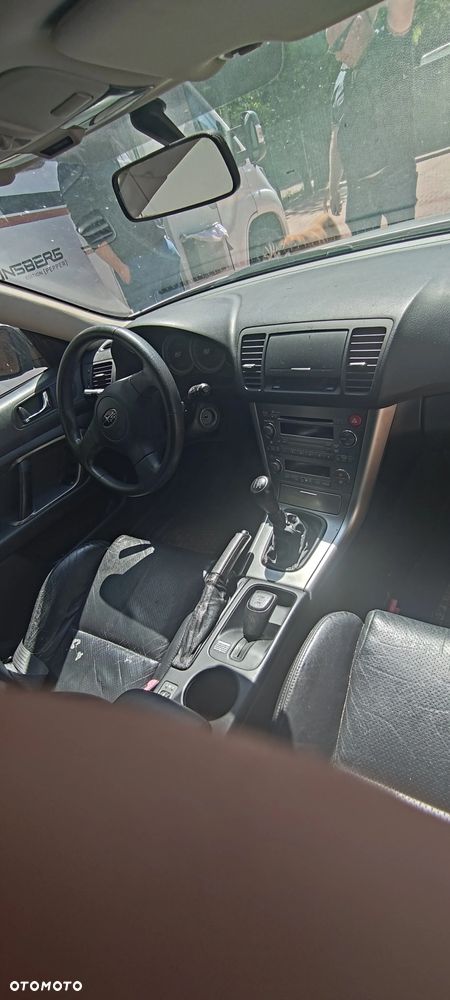 Subaru Legacy - 6