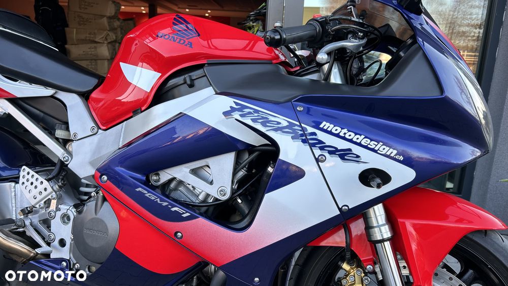 Honda CBR - 12