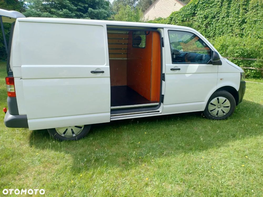 Volkswagen Transporter - 4