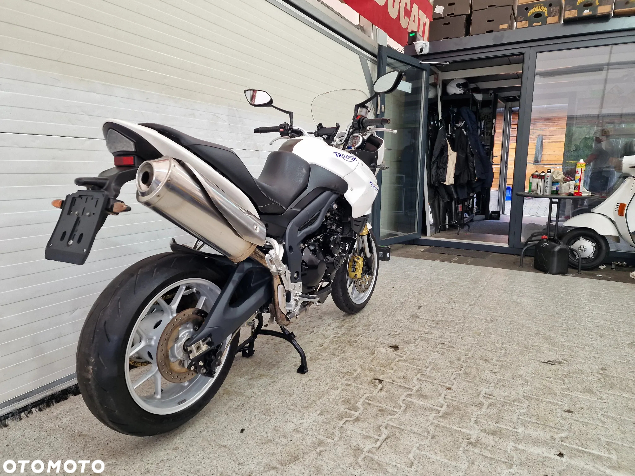 Triumph Tiger - 21