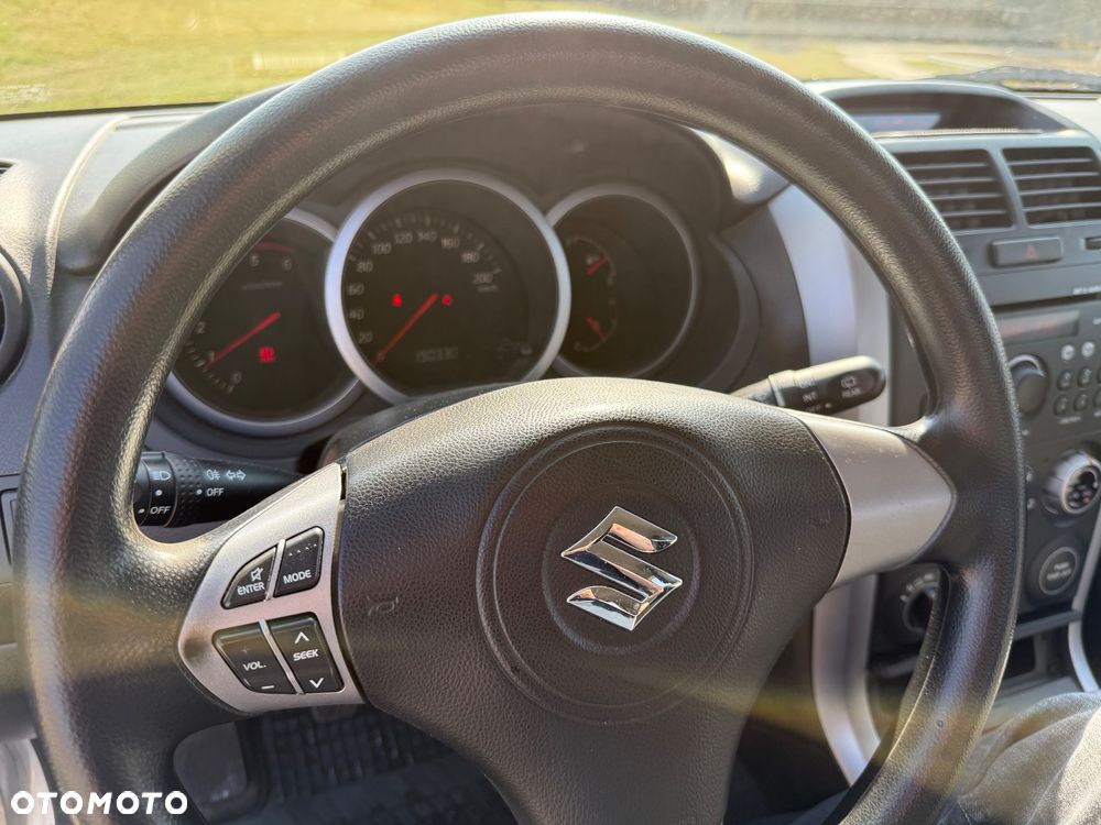 Suzuki Grand Vitara 1.9 DDiS - 27