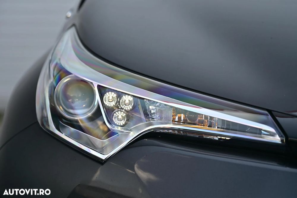 Toyota C-HR 1.8 HSD 122 CP 4x2 CVT C-ult Style bi-tone - 13