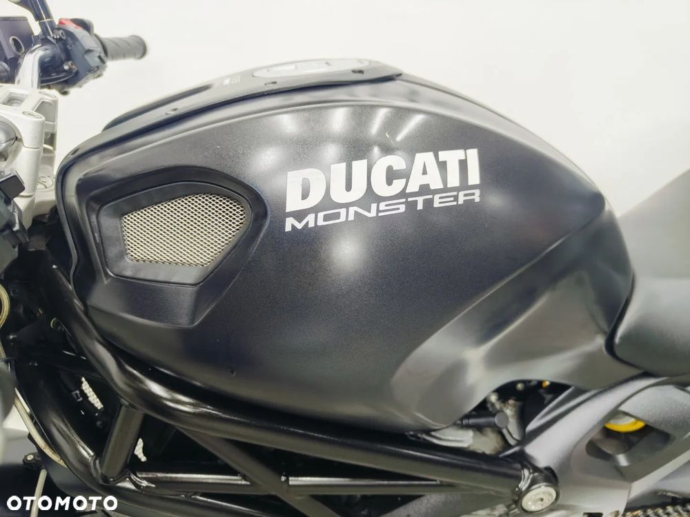 Ducati Monster - 21