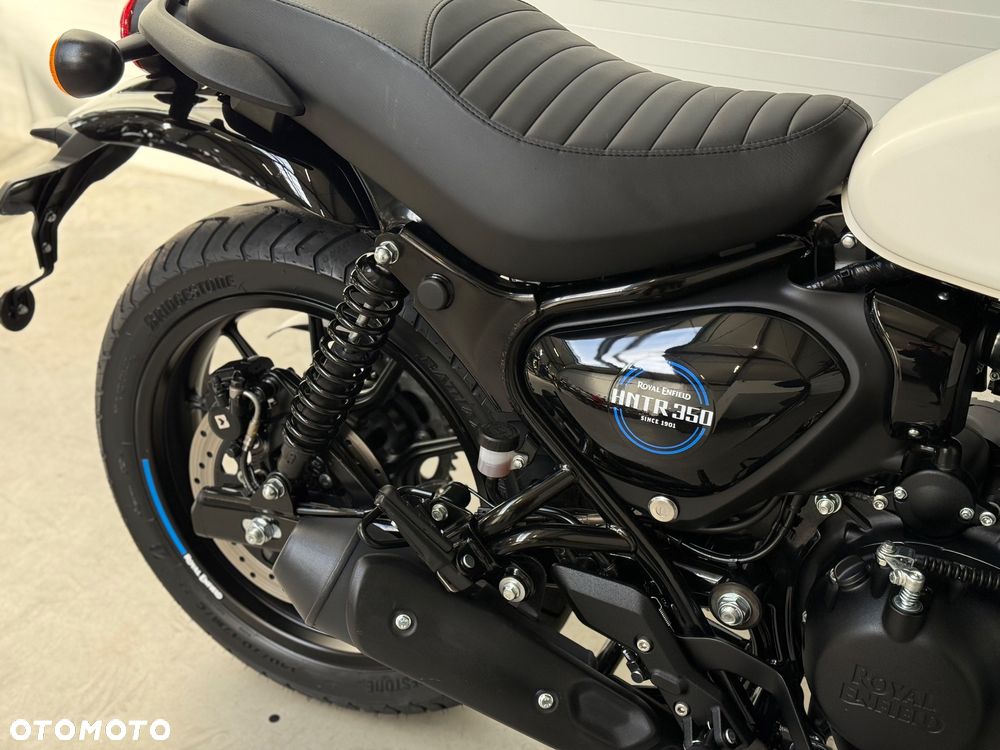 Royal Enfield HNTR - 14