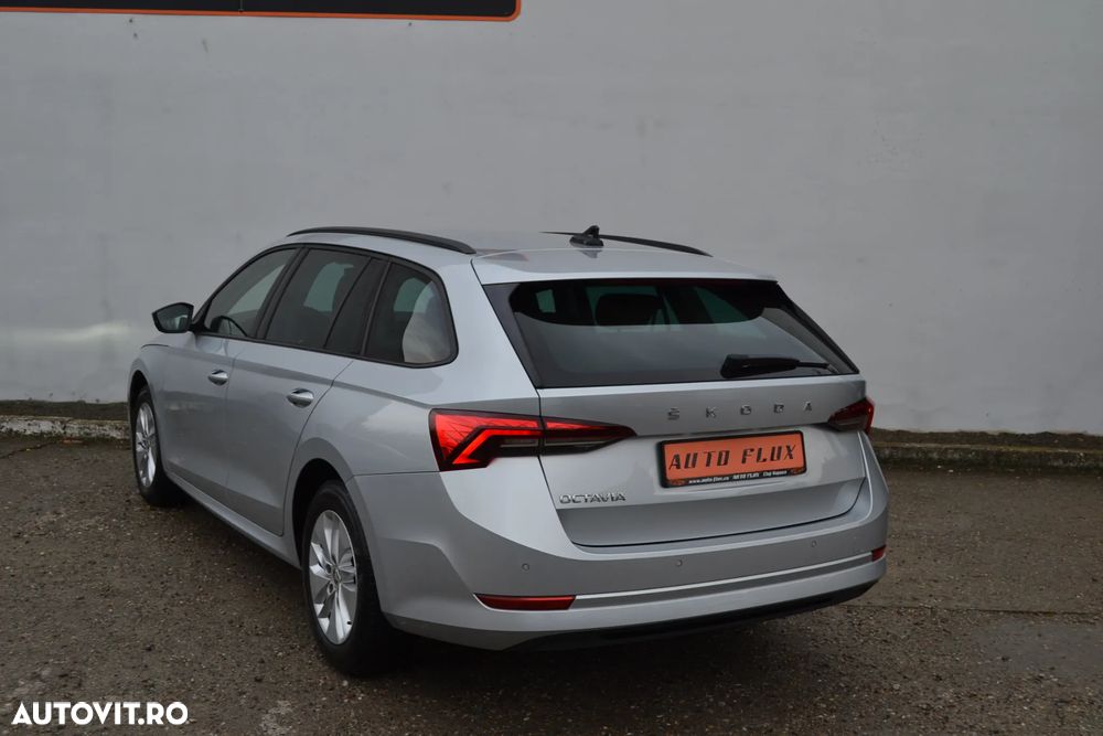 Skoda Octavia 2.0 TDI DSG Ambition - 5