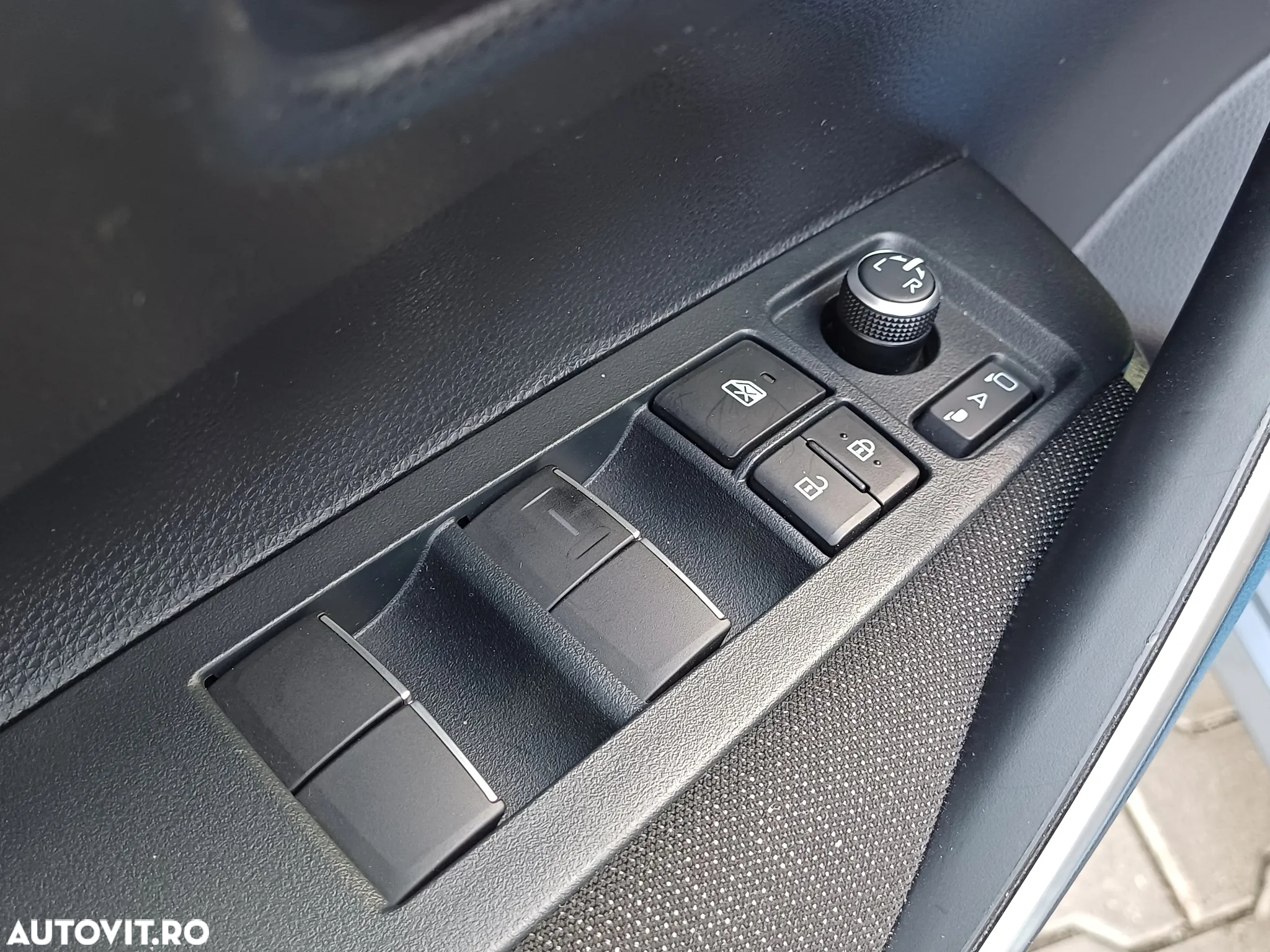 Toyota Corolla 1.8 HSD Dynamic - 14