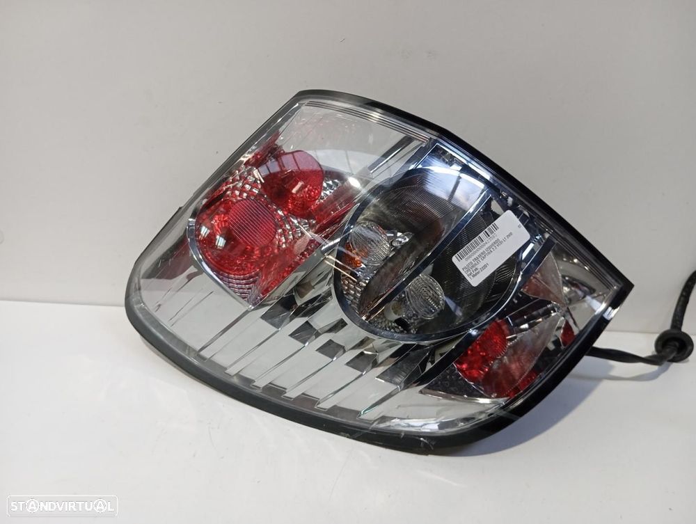 FAROLIM TRASEIRO ESQUERDO CHEVROLET CAPTIVA - 1