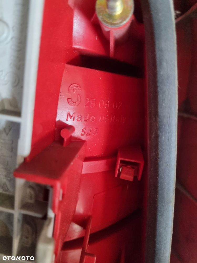 AUDI A4 B5 95-01 LIFT LAMPA PRAWY TYŁ PRAWA TYLNA PT EU 290802 - 4