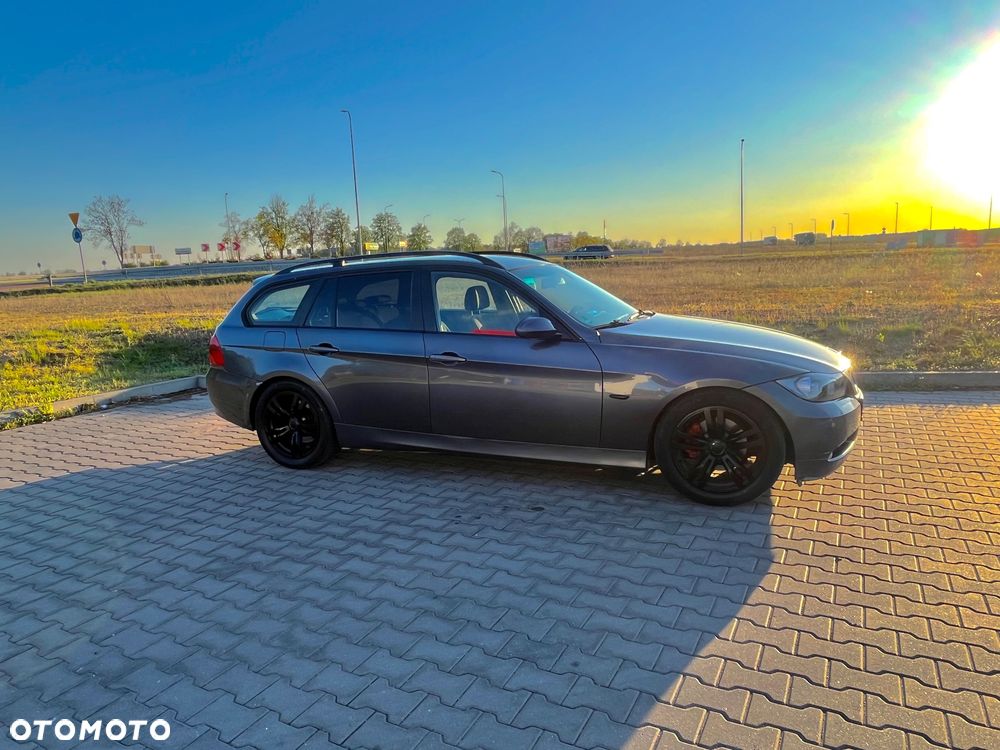 BMW Seria 3 320d DPF - 1