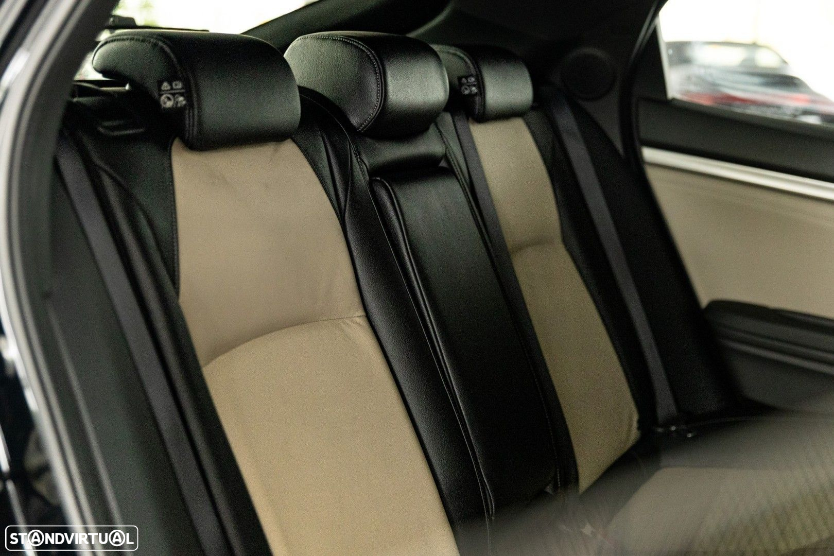 Honda Civic 1.0 i-VTEC Executive Premium - 7