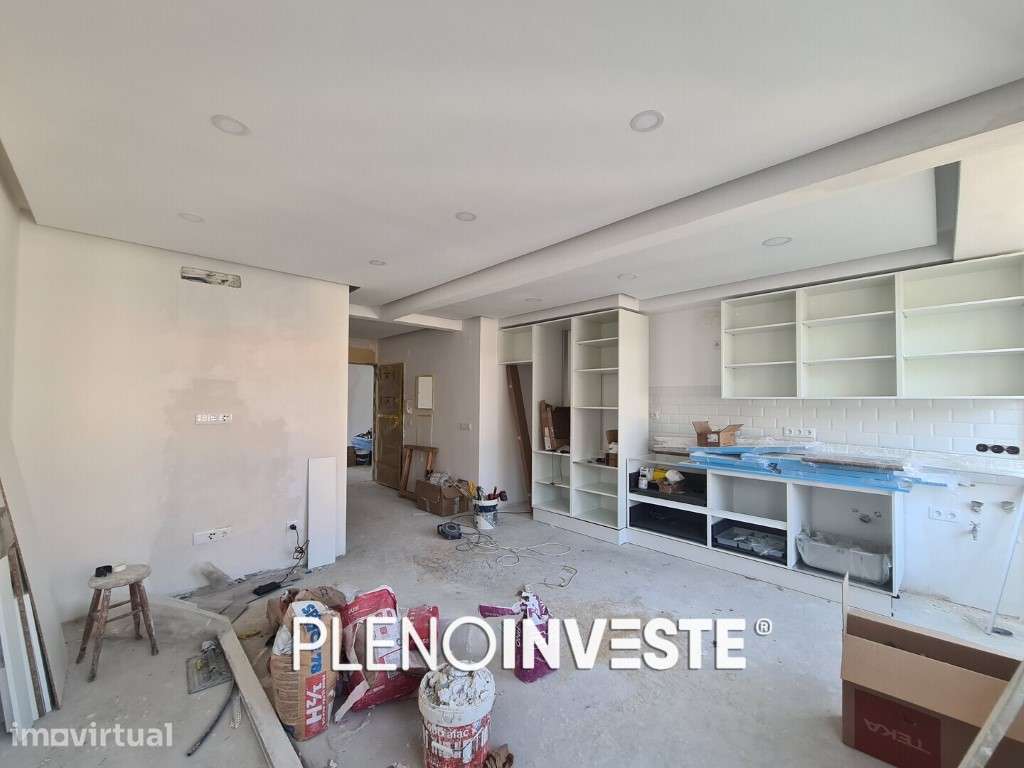 T2 Totalmente Remodelado com Varanda nas Paivas - Grande imagem: 2/36