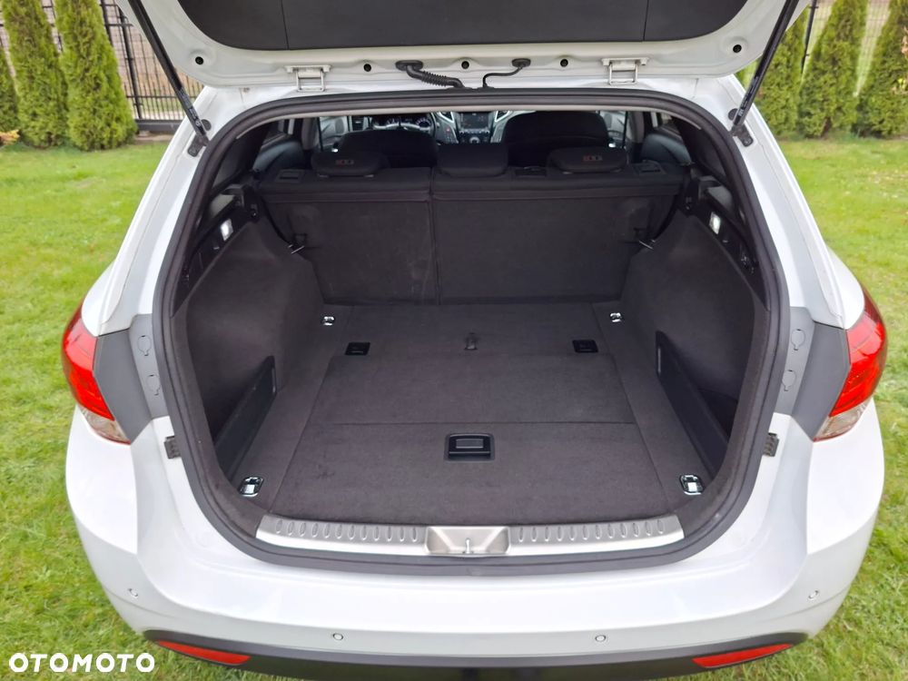 Hyundai i40 Kombi 1.7 CRDi Premium - 30