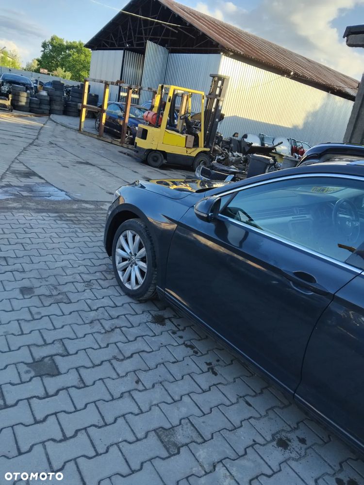 Passat B8 zderzak maska drzwi błotnik LI7F - 11