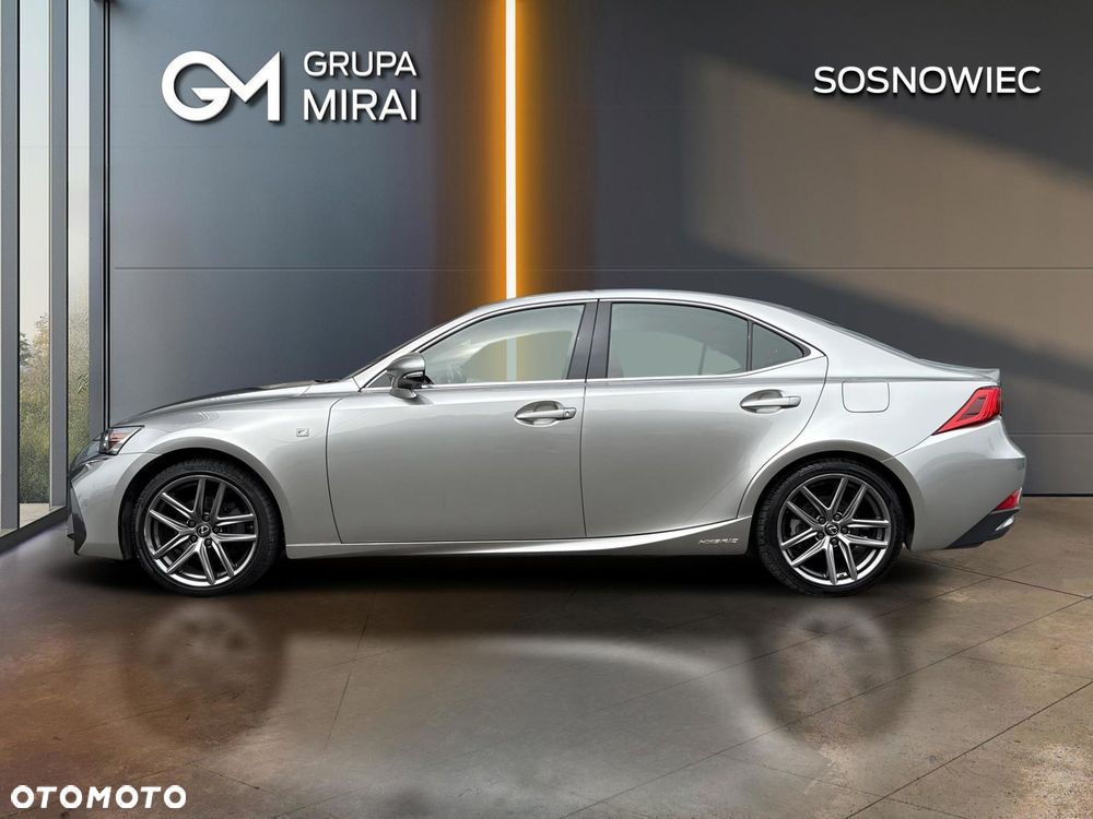 Lexus IS 300h F Sport Edition - 2