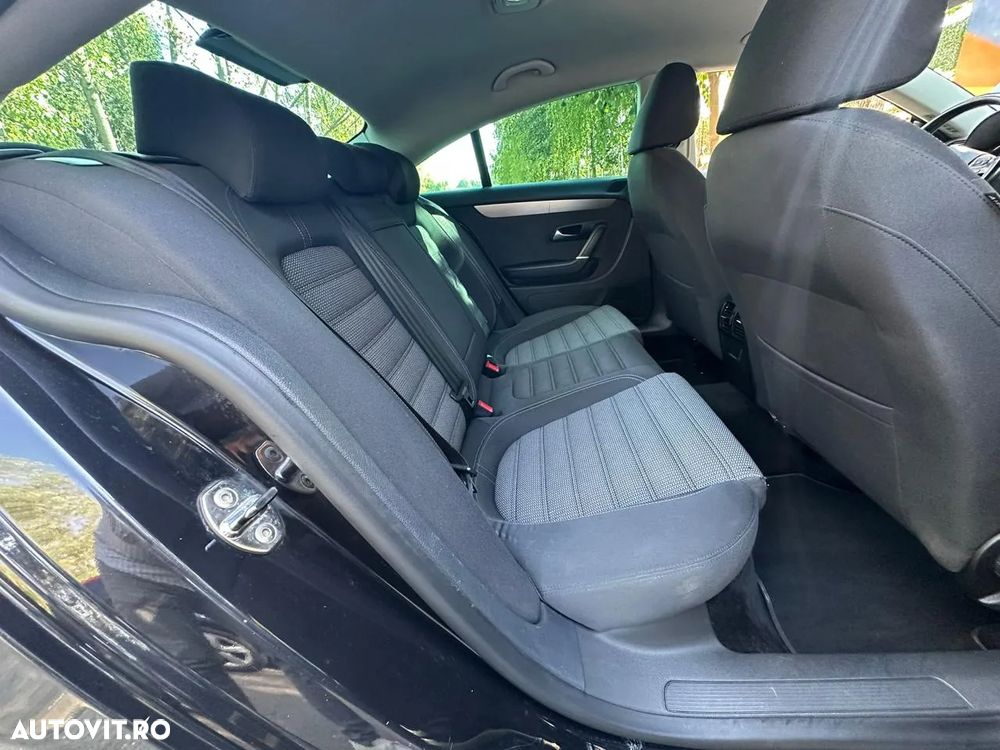 Volkswagen Passat - 14