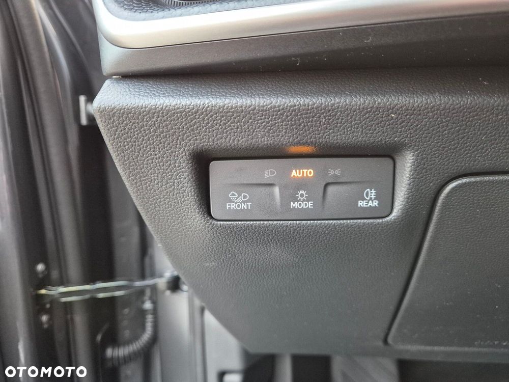 Skoda Superb 2.0 TDI SCR 4x4 Edition 130 DSG - 23