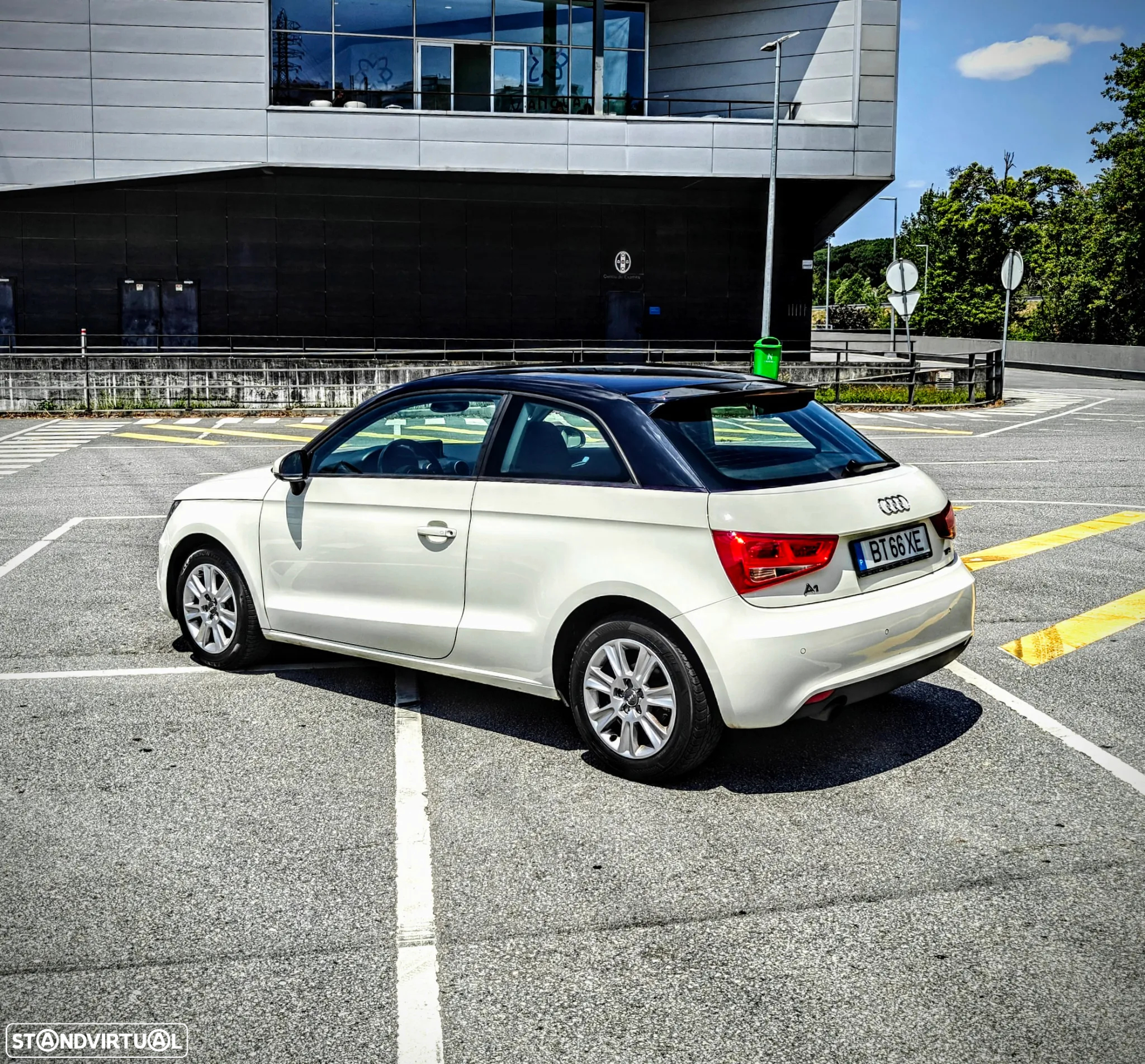 Audi A1 1.2 TFSI Attraction - 17