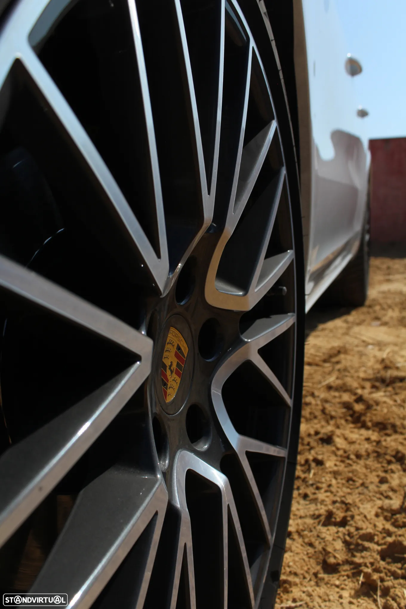 Porsche Cayenne E-Hybrid Platinum Edition - 17